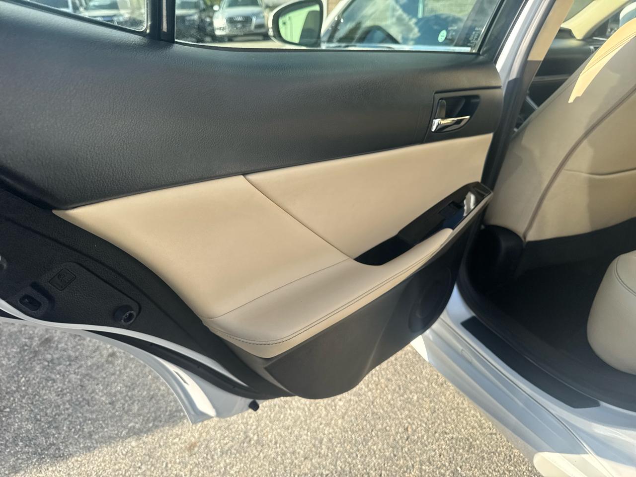 Lexus IS 300 4D Sedan AWD 2016