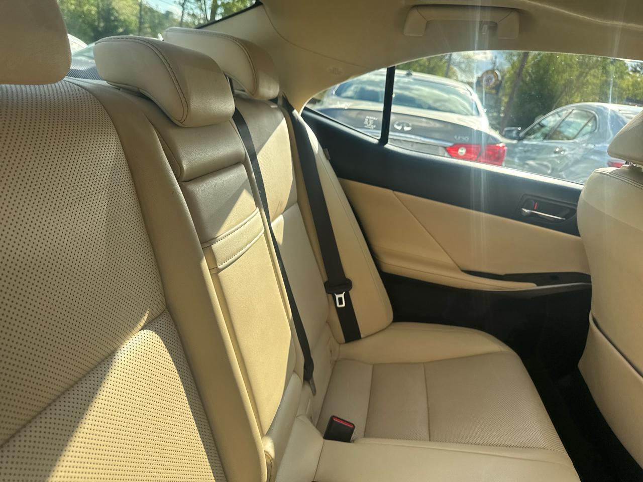 Lexus IS 300 4D Sedan AWD 2016
