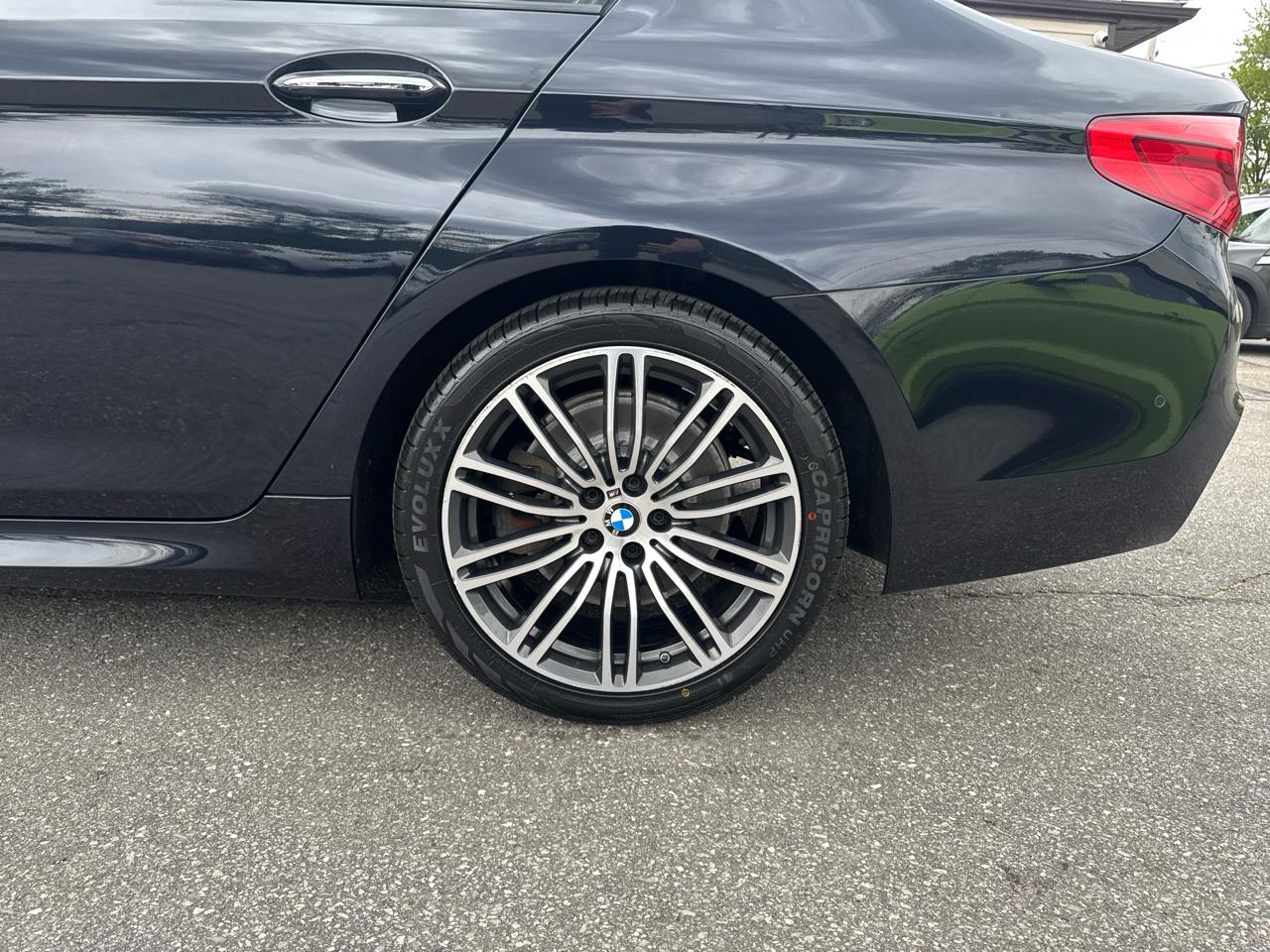 BMW 5 Series  2017