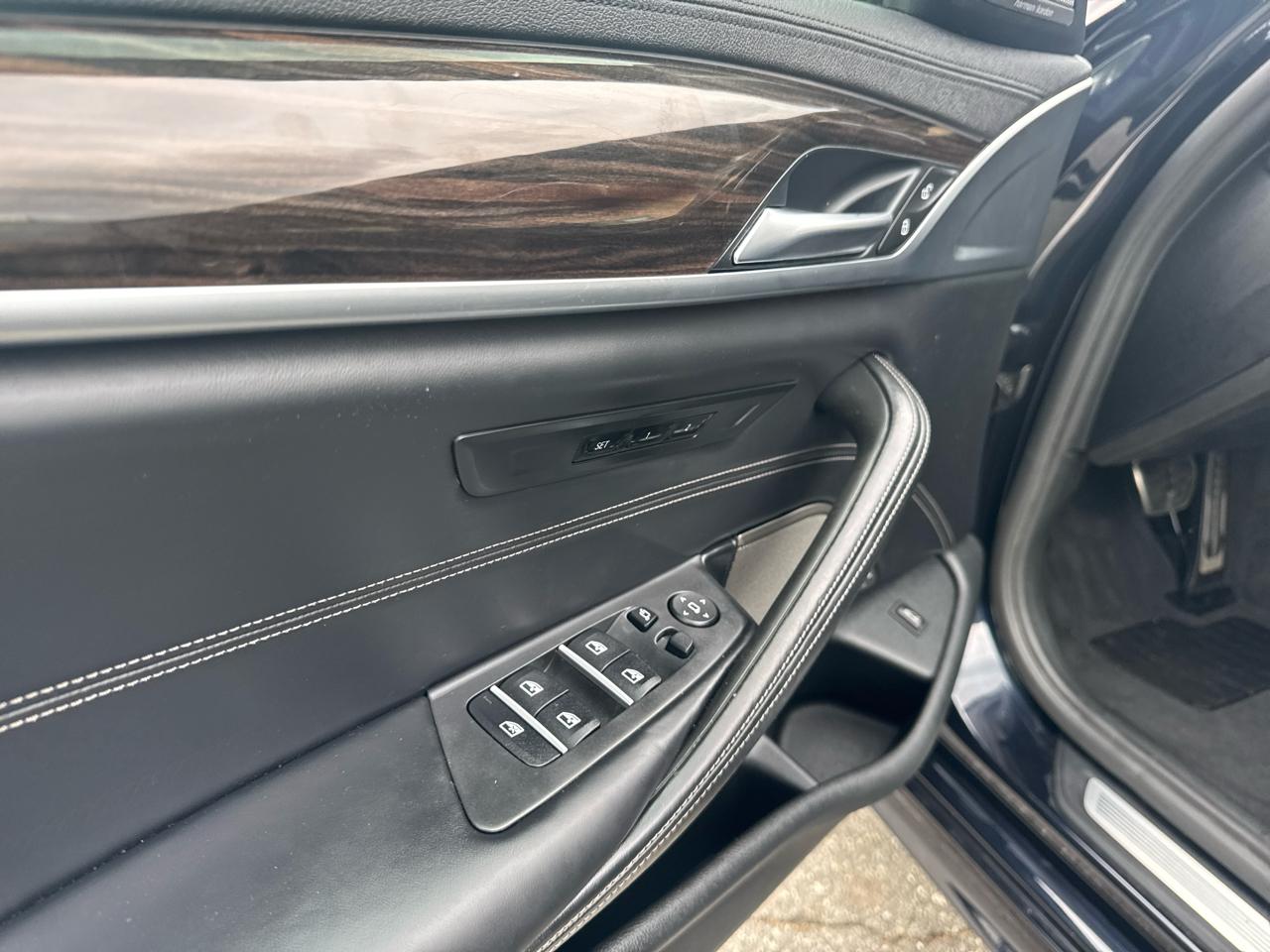 BMW 5 Series  2017