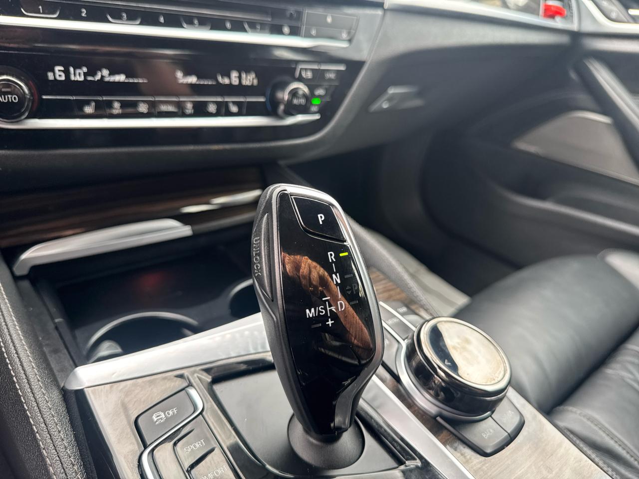 BMW 5 Series  2017