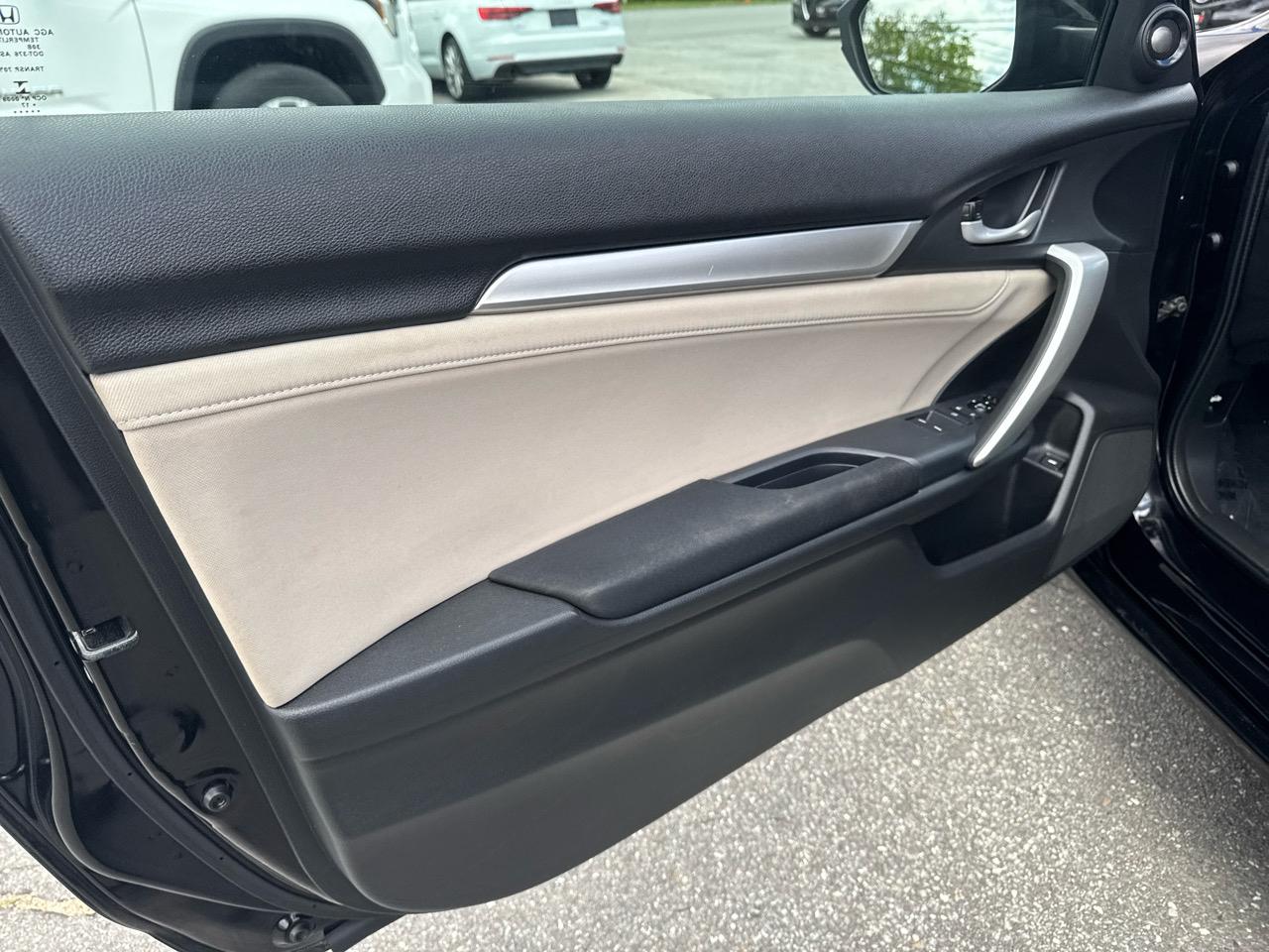 Honda Civic Coupe  2017