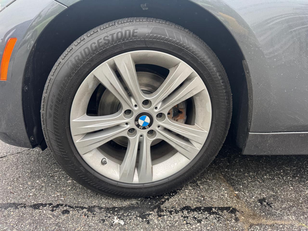 BMW 3 Series 330i xDrive Sedan 2017