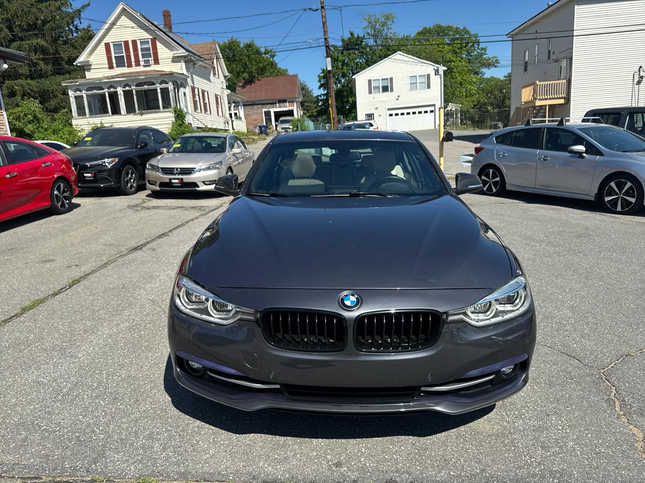 BMW 3 Series 330i xDrive Sedan 2017