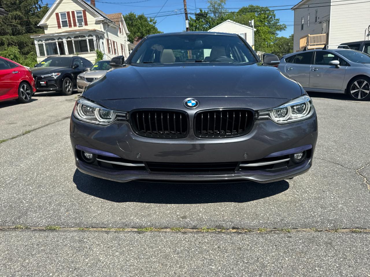BMW 3 Series 330i xDrive Sedan 2017
