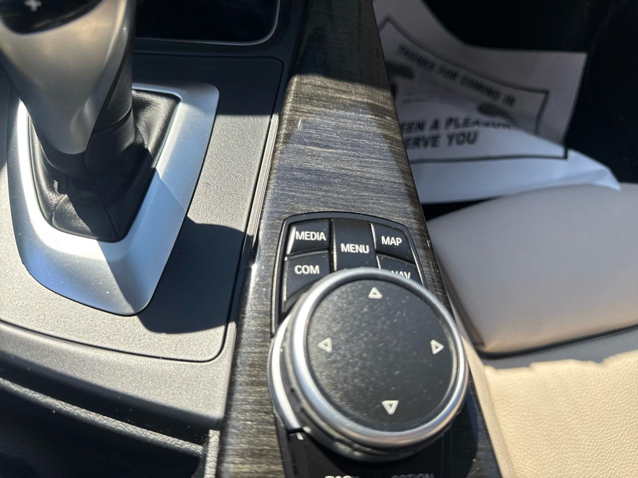 BMW 3 Series 330i xDrive Sedan 2017