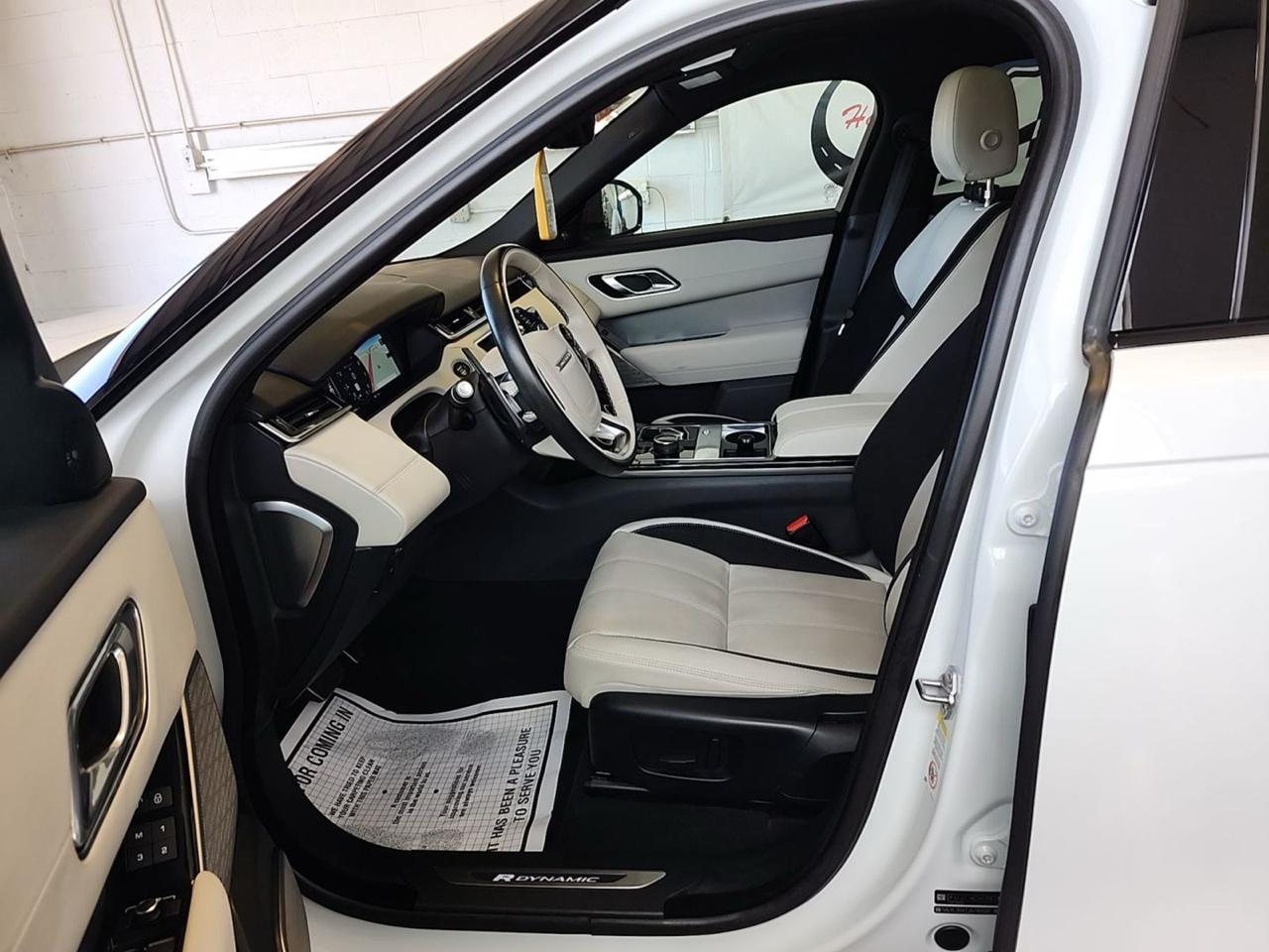 Land Rover Range Rover Velar R-Dynamic SE 2018