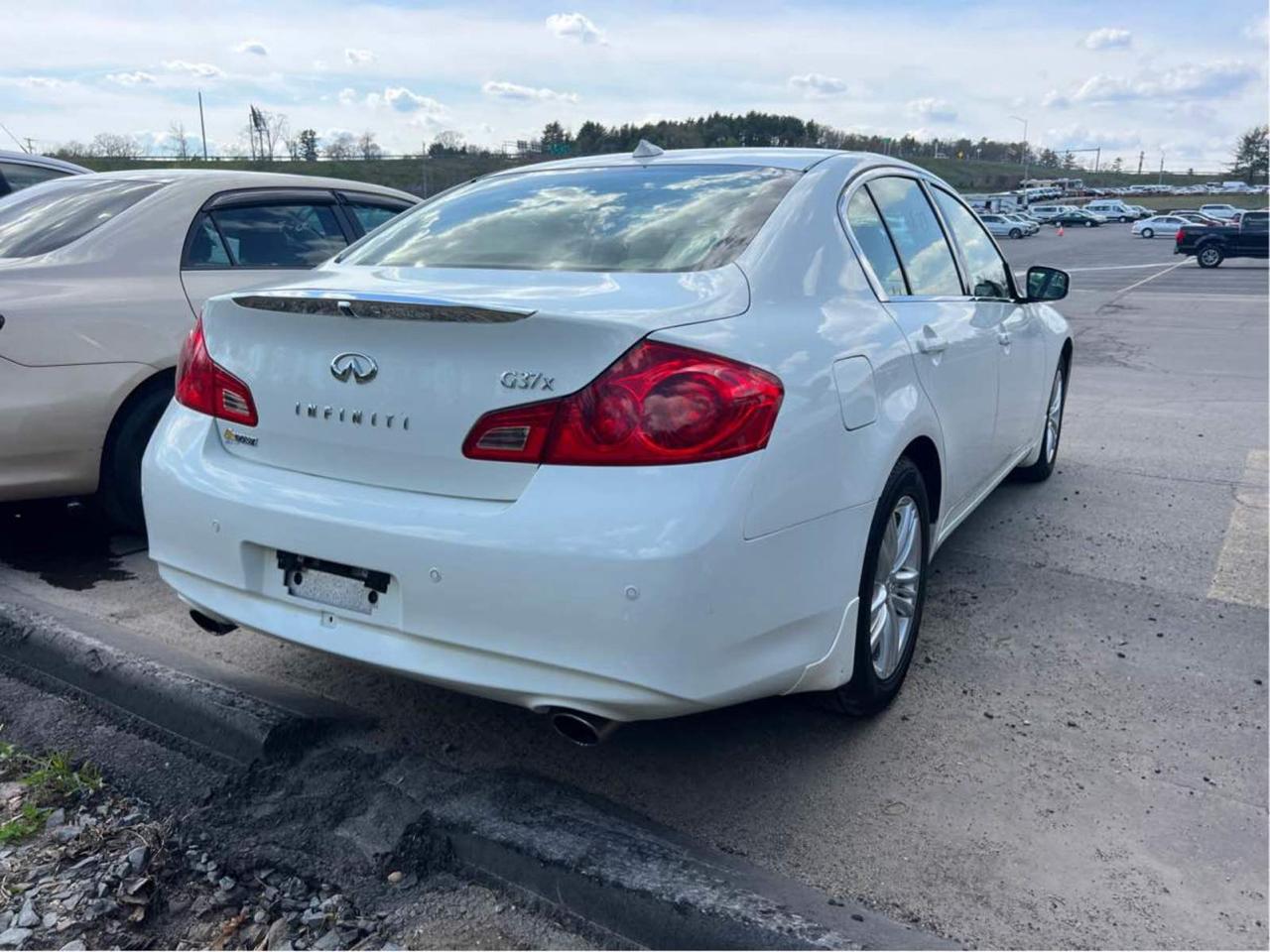 Infiniti G37 Sedan  2013