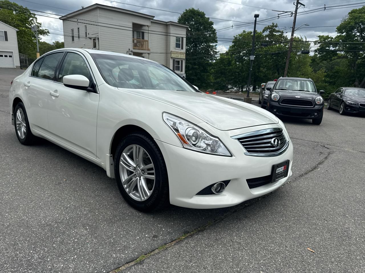 Infiniti G37 Sedan  2013