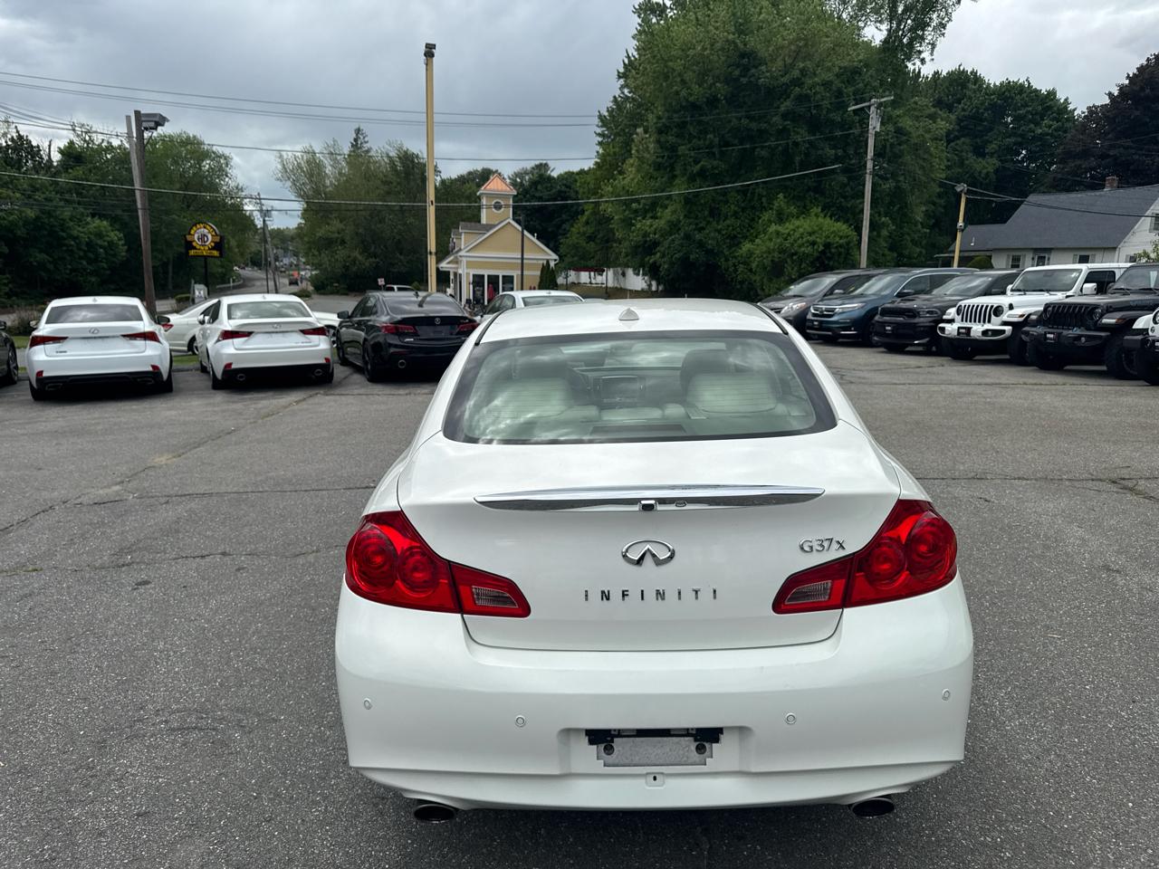 Infiniti G37 Sedan  2013