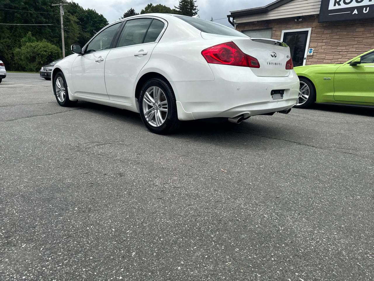Infiniti G37 Sedan  2013