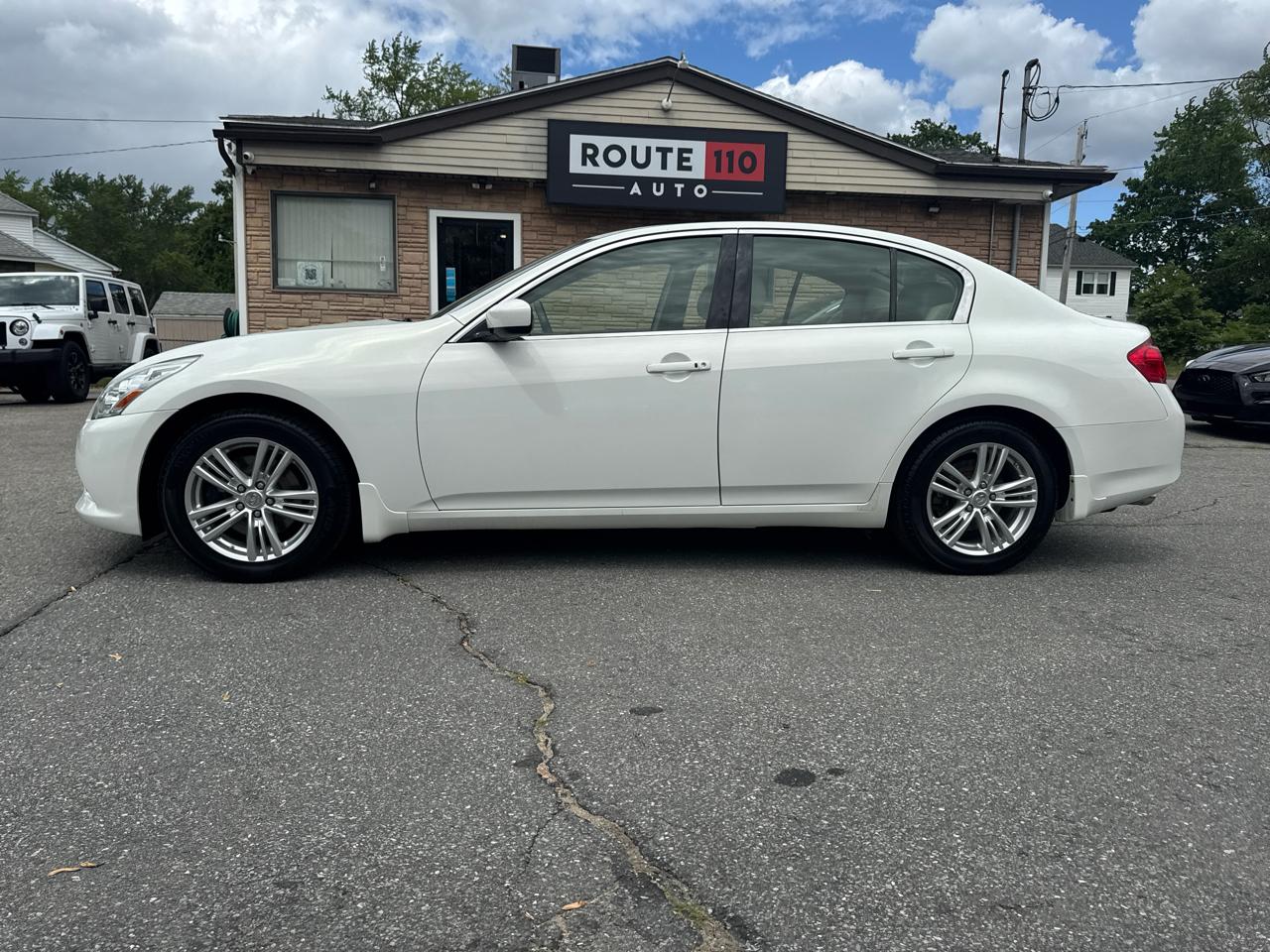 Infiniti G37 Sedan  2013