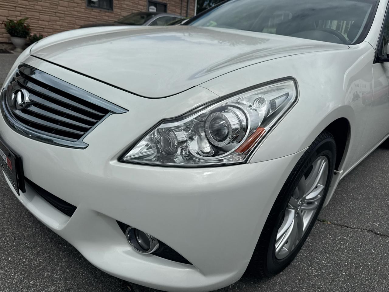 Infiniti G37 Sedan  2013