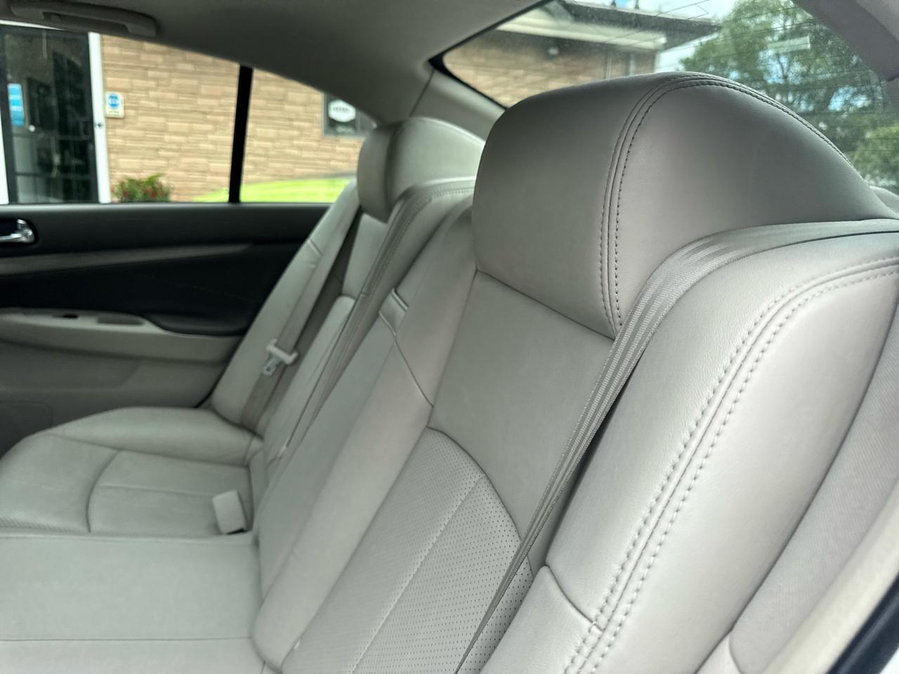 Infiniti G37 Sedan  2013