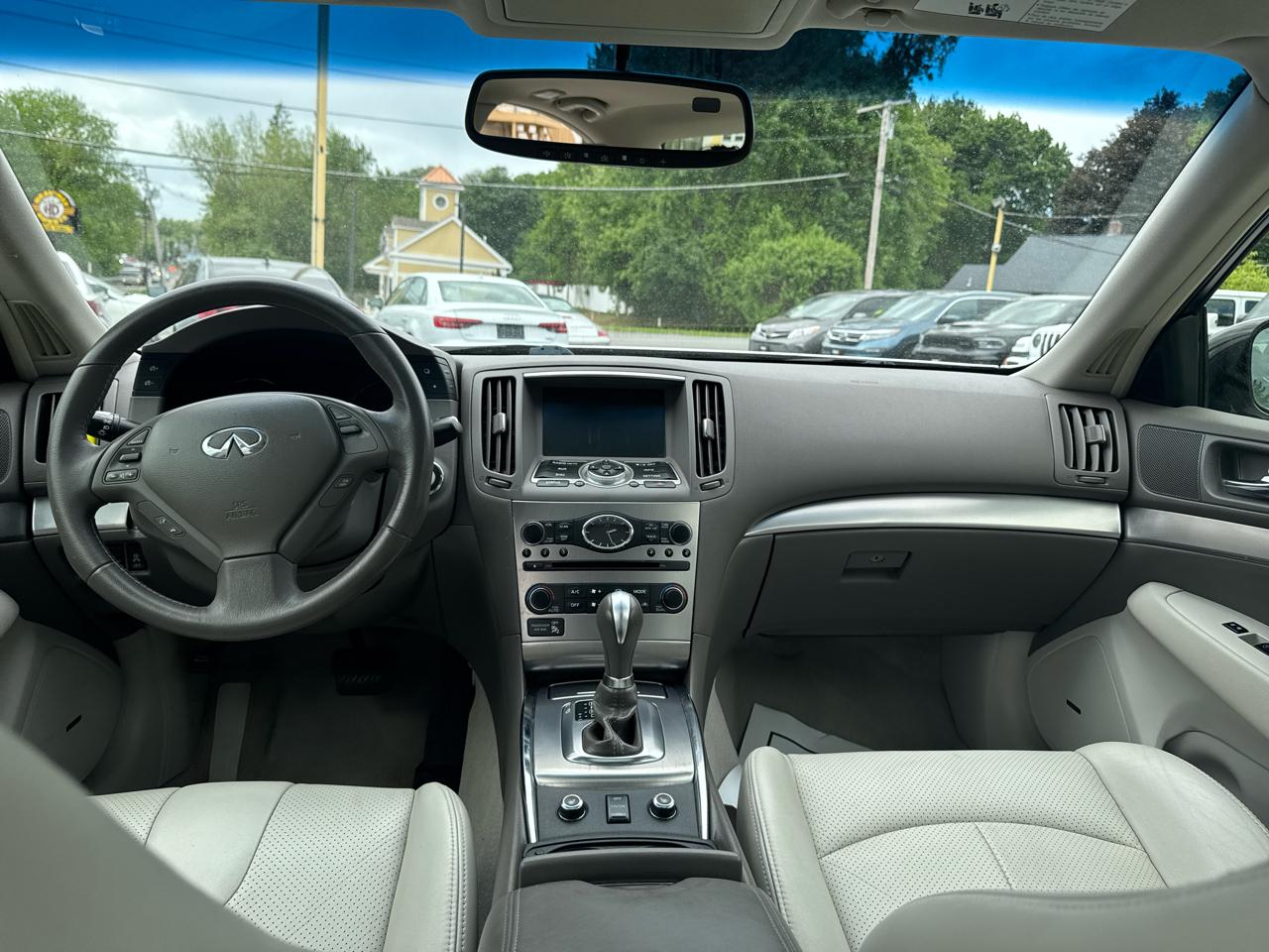 Infiniti G37 Sedan  2013