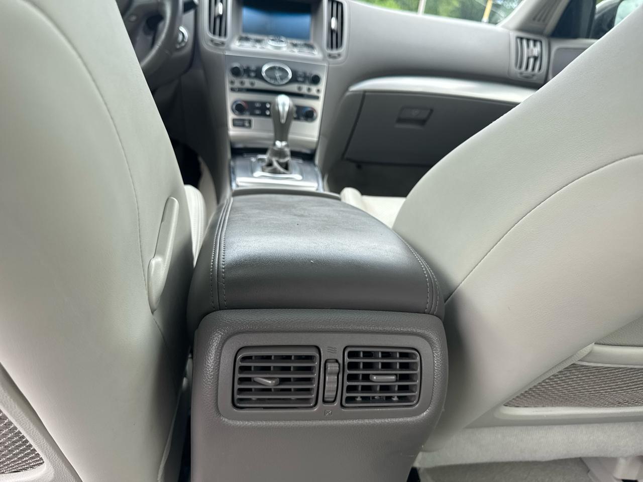 Infiniti G37 Sedan  2013