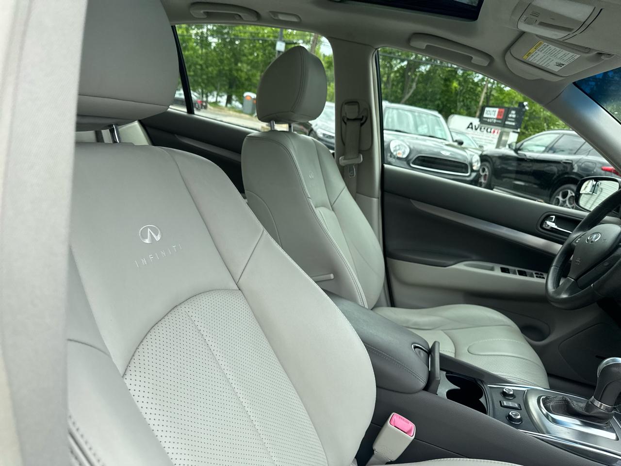 Infiniti G37 Sedan  2013
