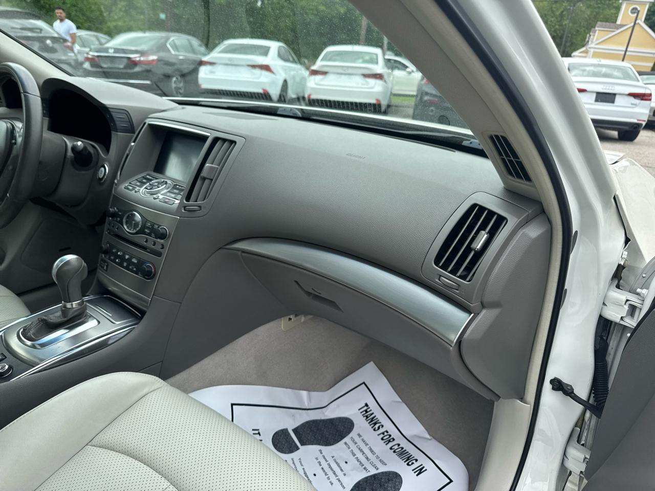 Infiniti G37 Sedan  2013