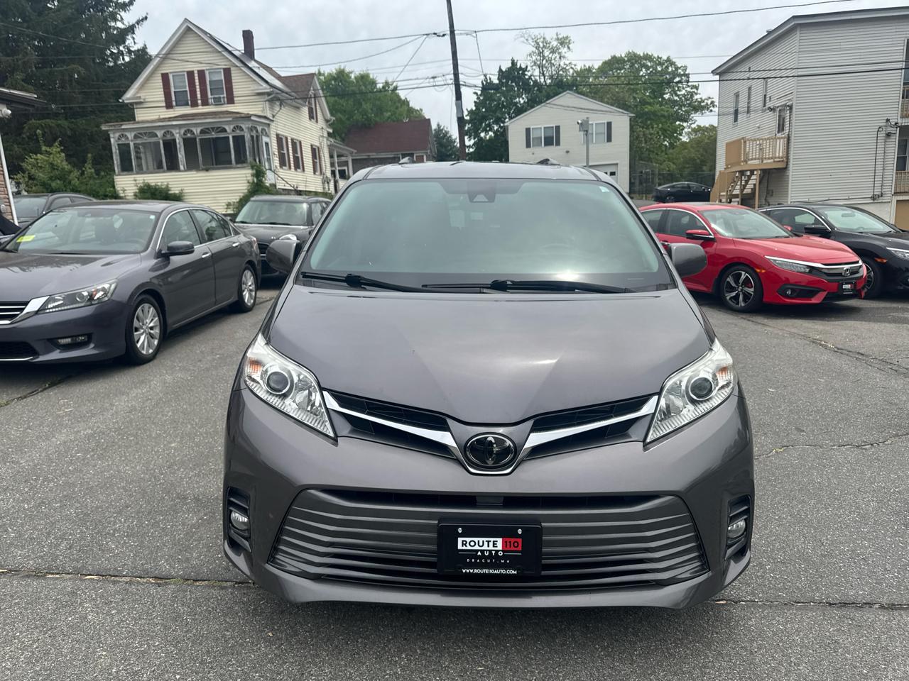Toyota Sienna  2018