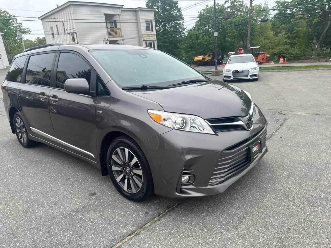 Toyota Sienna  2018