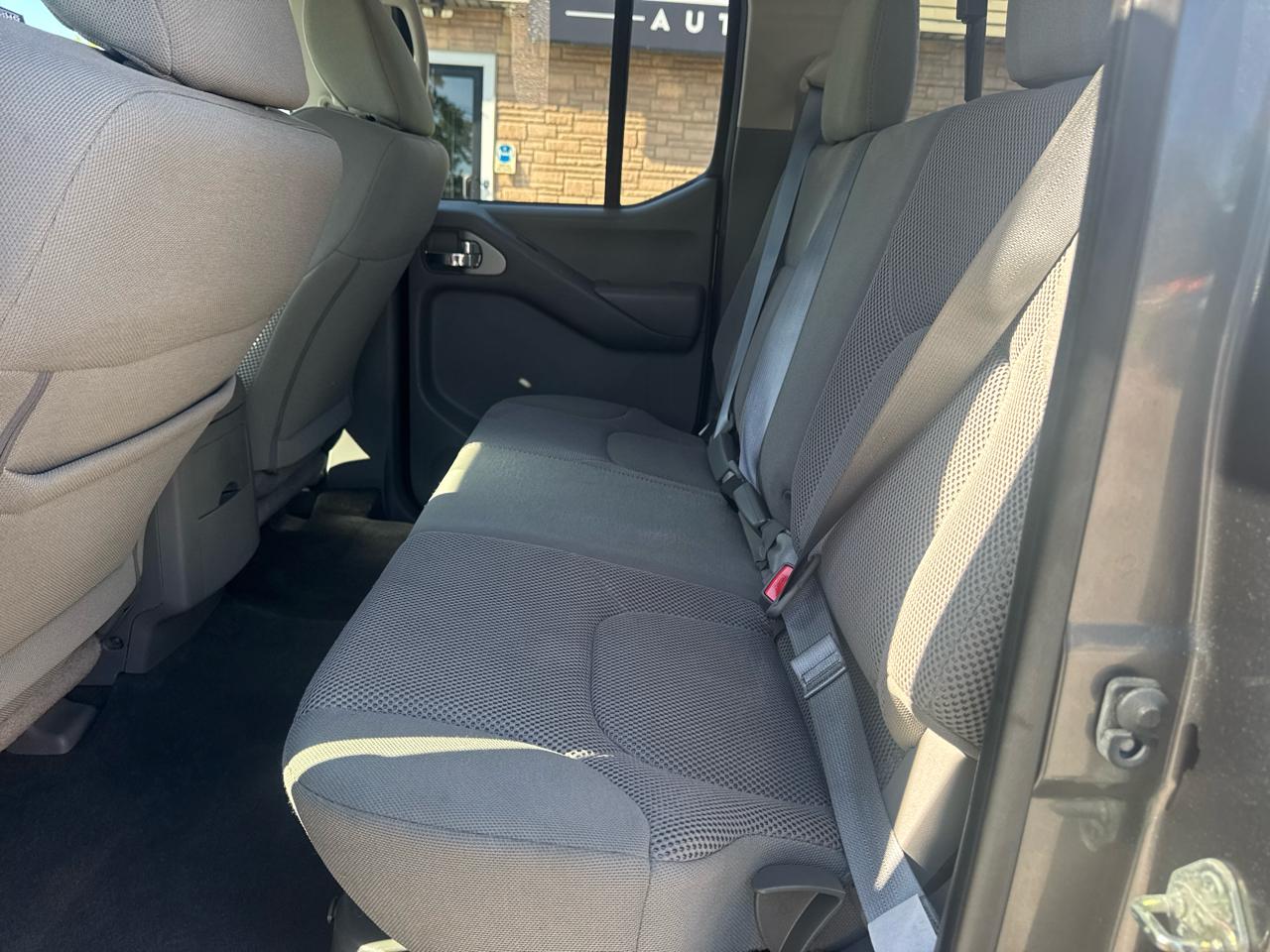 Nissan Frontier  2019