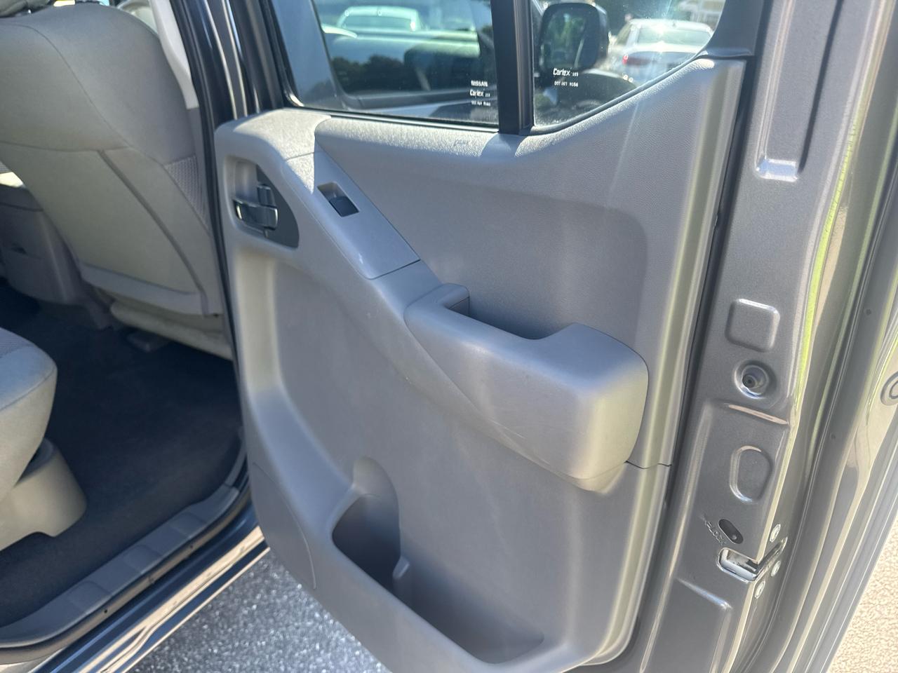 Nissan Frontier  2019