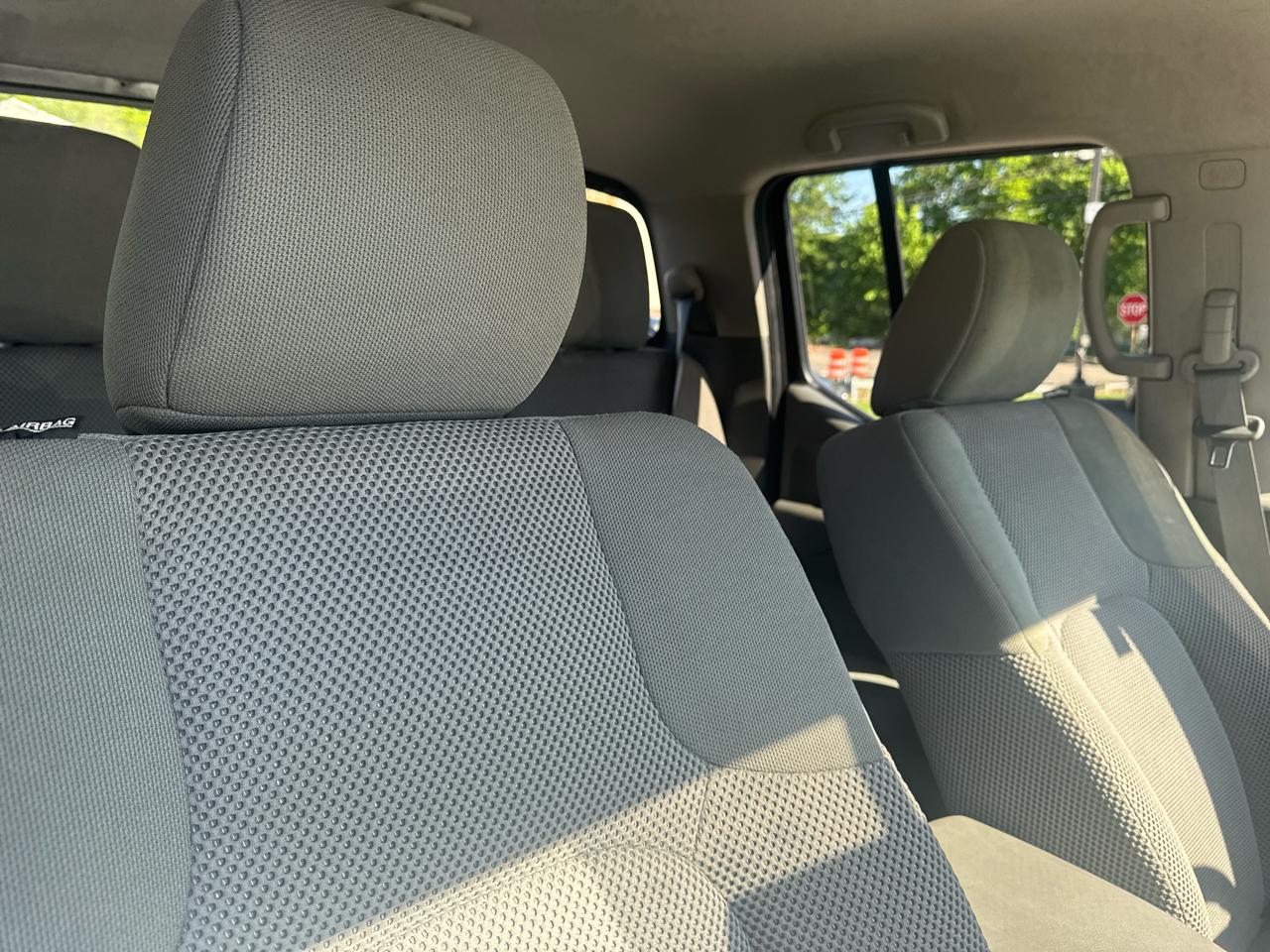 Nissan Frontier  2019