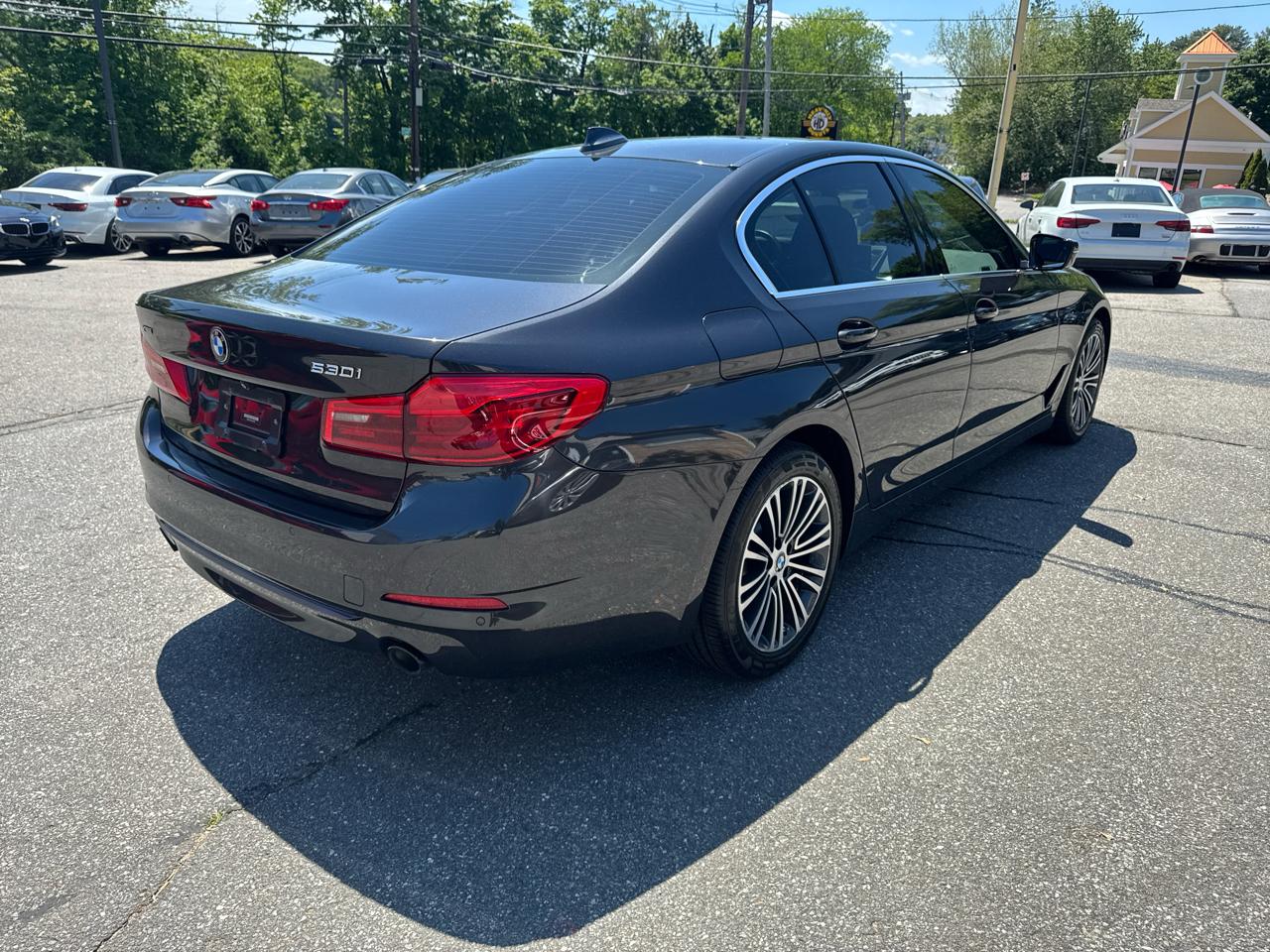 BMW 5 Series  2019