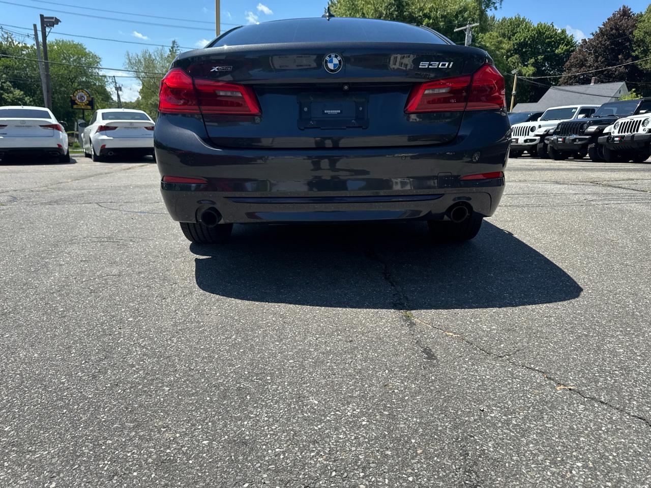 BMW 5 Series  2019