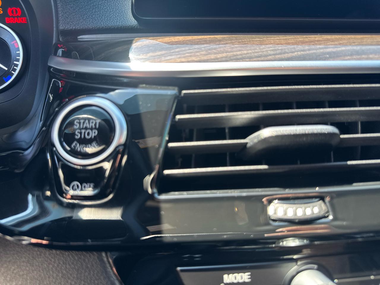 BMW 5 Series  2019