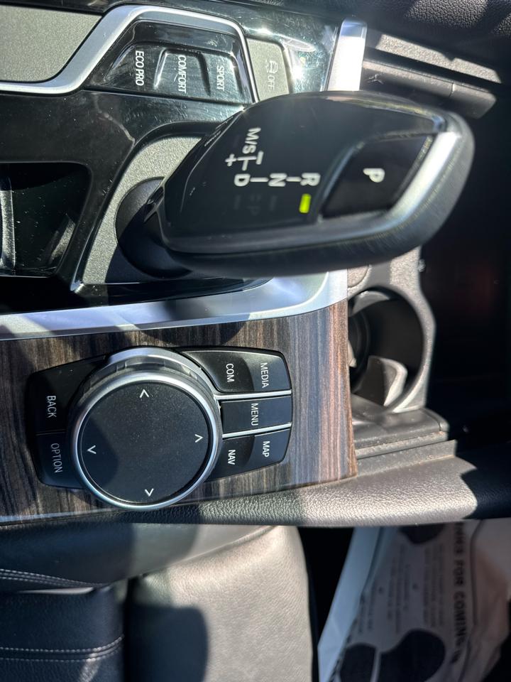BMW 5 Series  2019