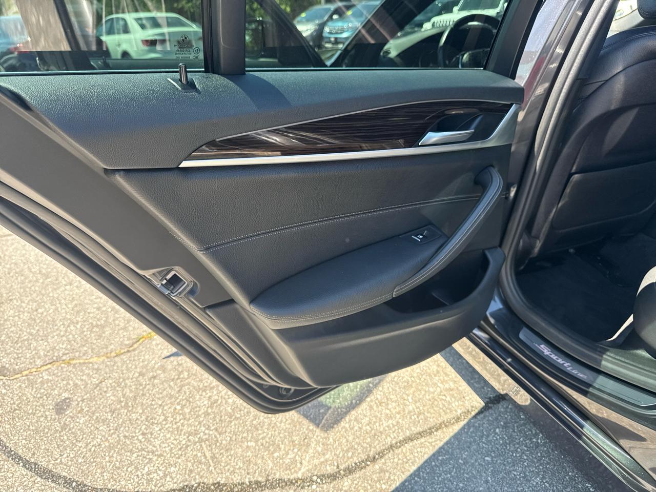 BMW 5 Series  2019