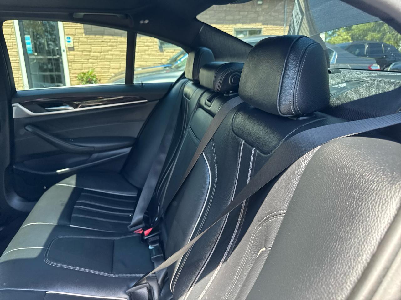 BMW 5 Series  2019