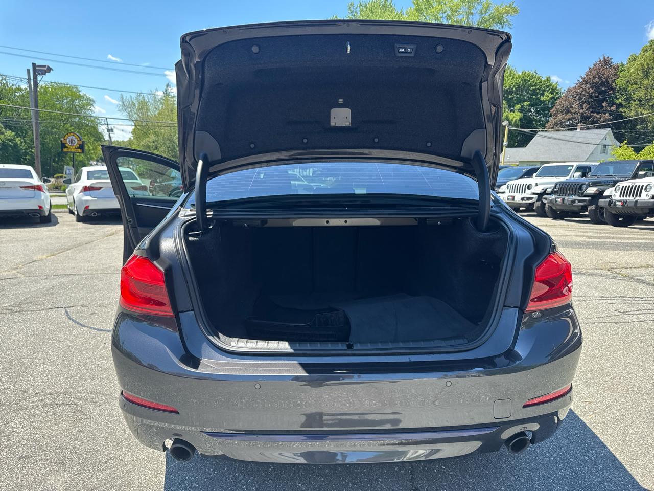 BMW 5 Series  2019
