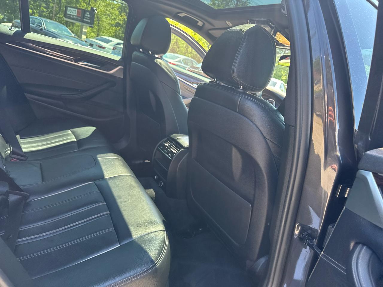BMW 5 Series  2019