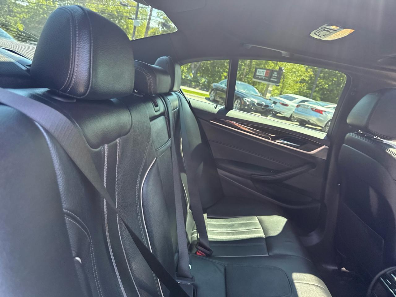 BMW 5 Series  2019