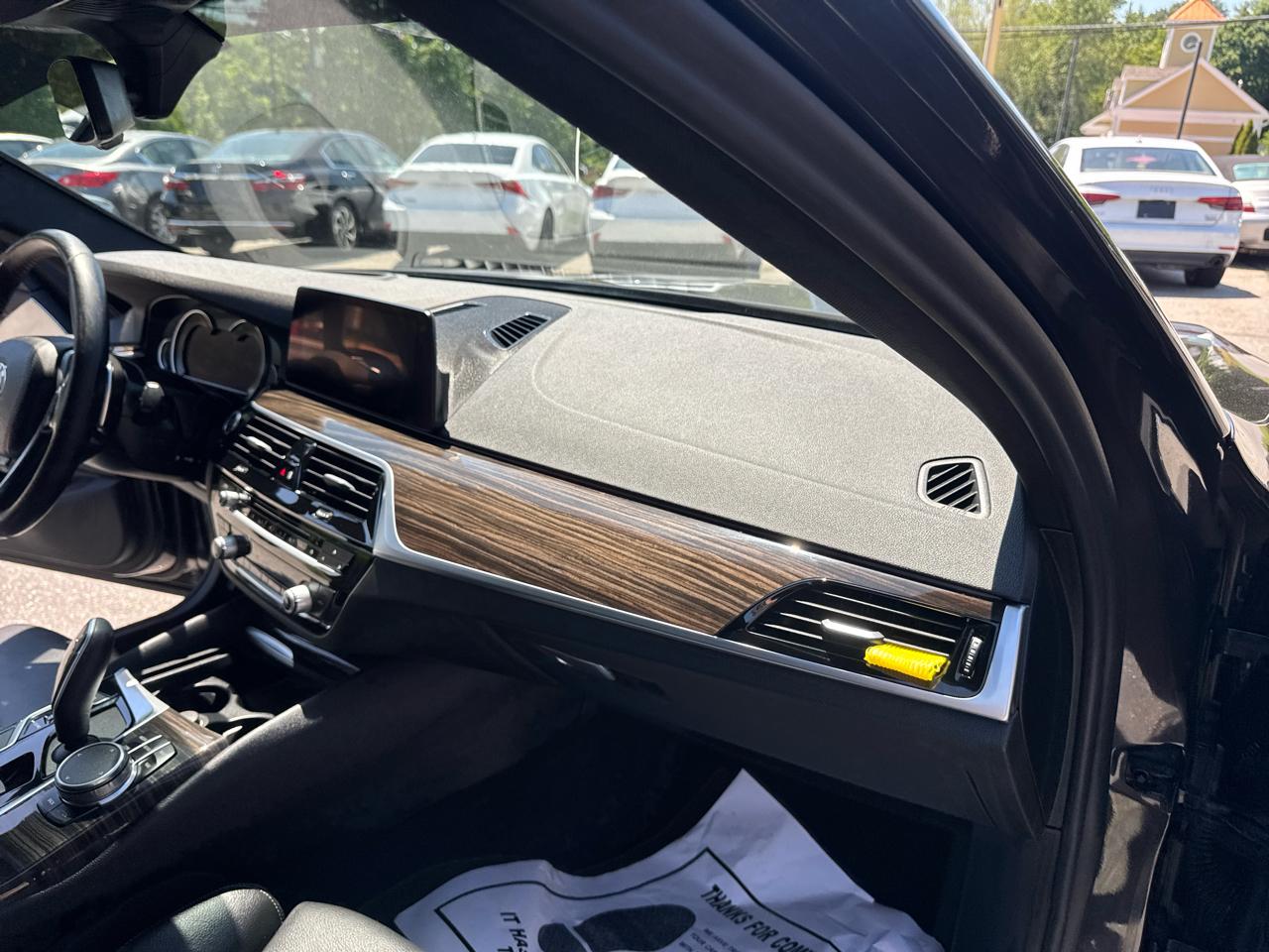 BMW 5 Series  2019