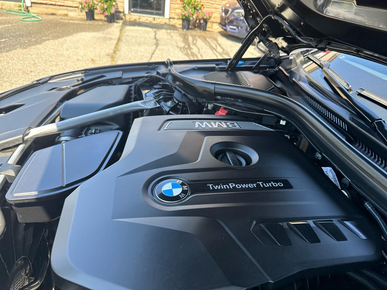 BMW 5 Series  2019