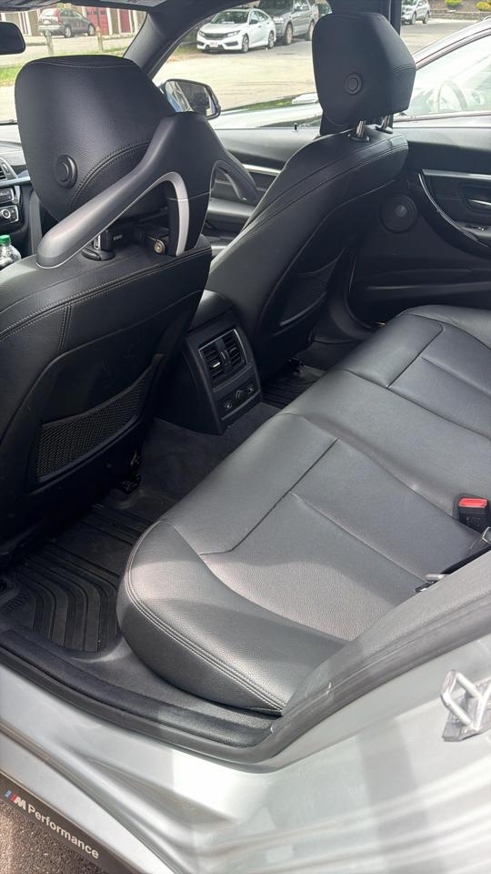BMW 3 Series  2018