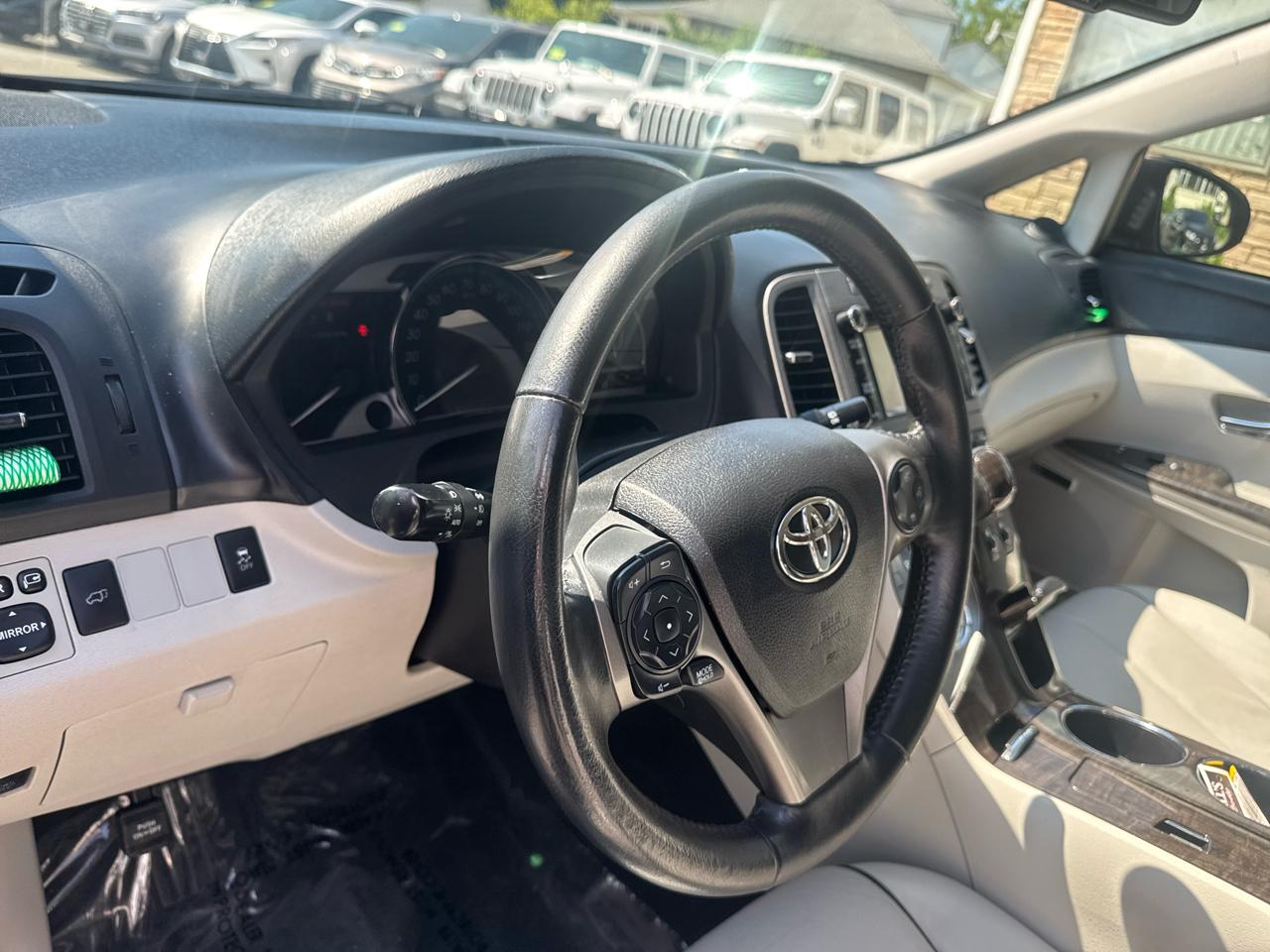 Toyota Venza  2014