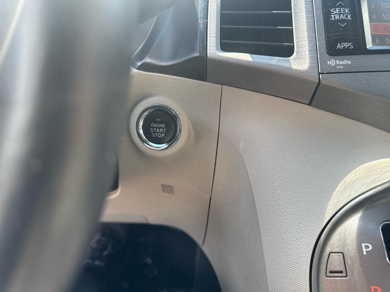 Toyota Venza  2014