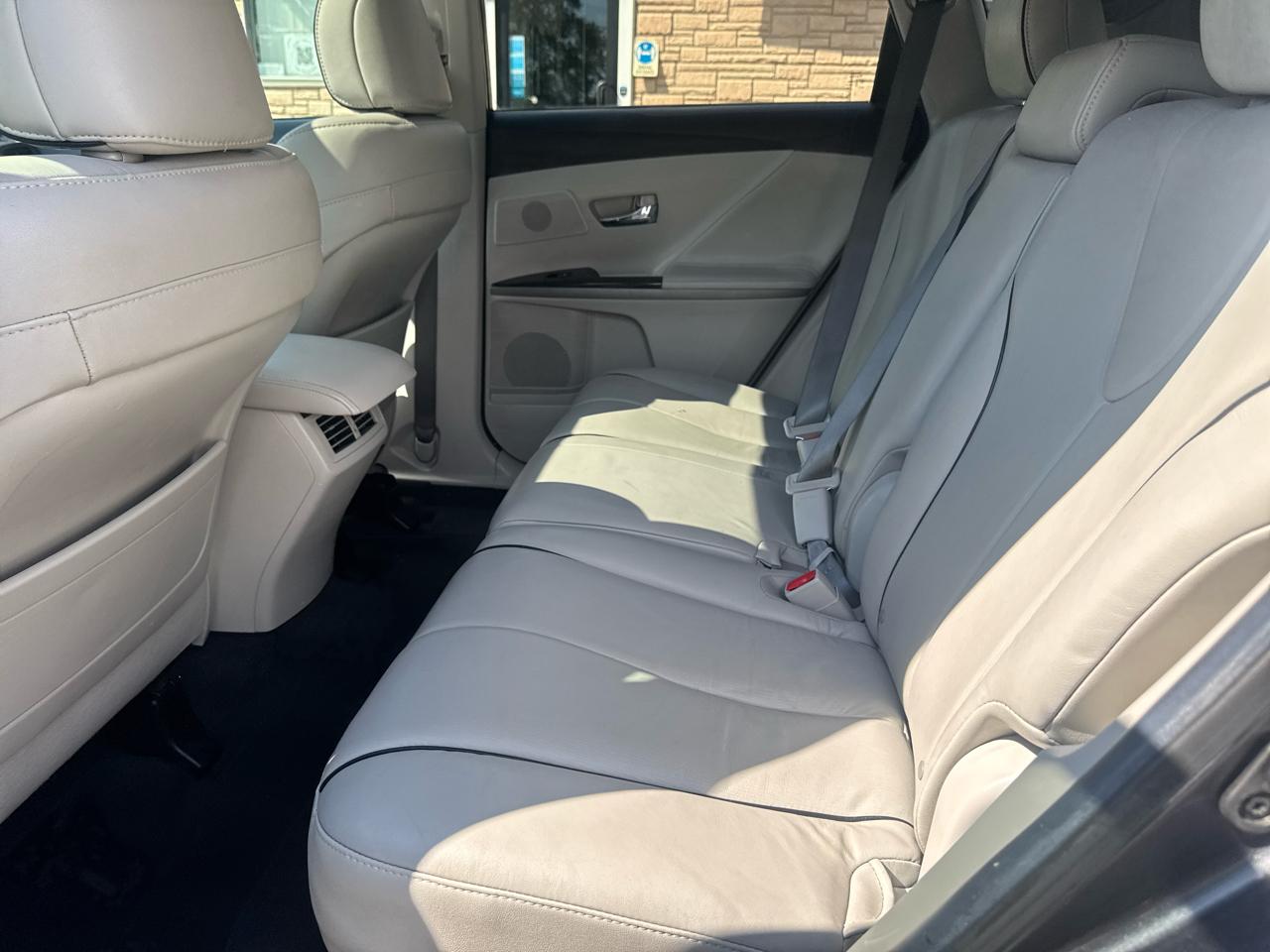 Toyota Venza  2014