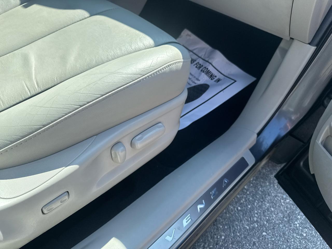 Toyota Venza  2014