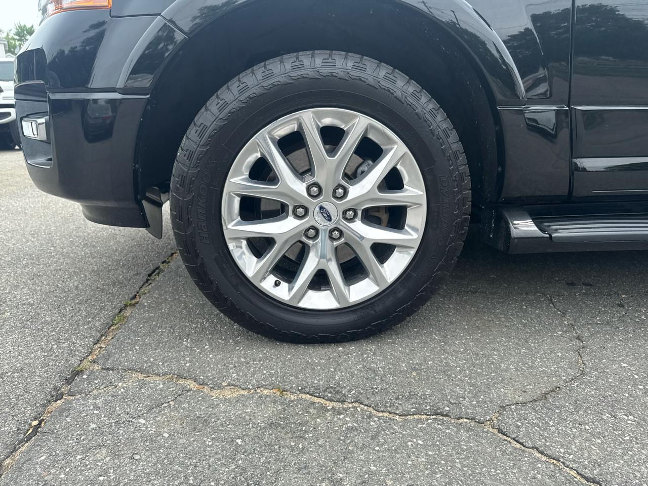 Ford Expedition  2017