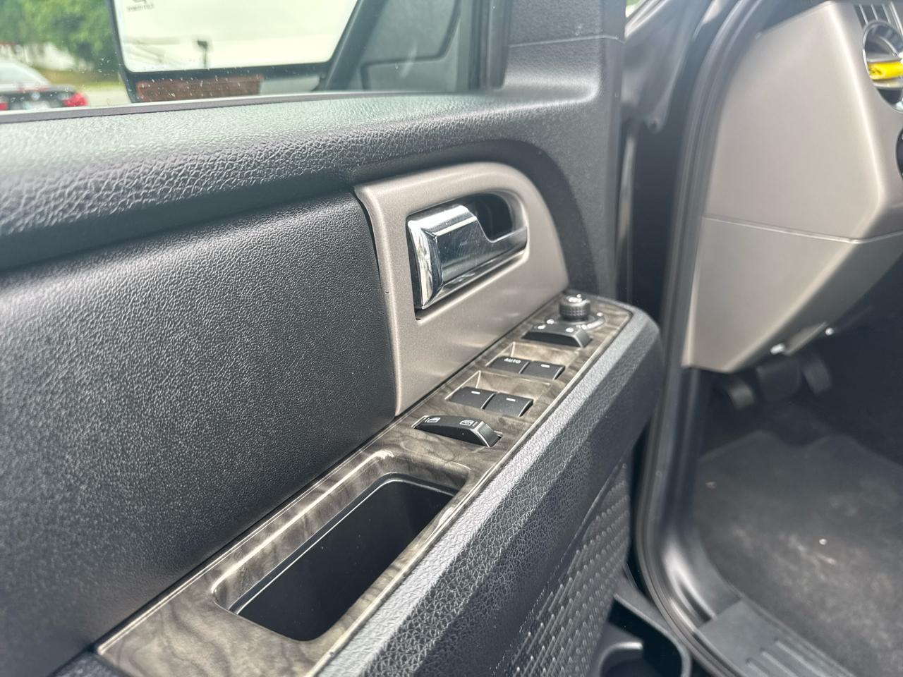 Ford Expedition  2017