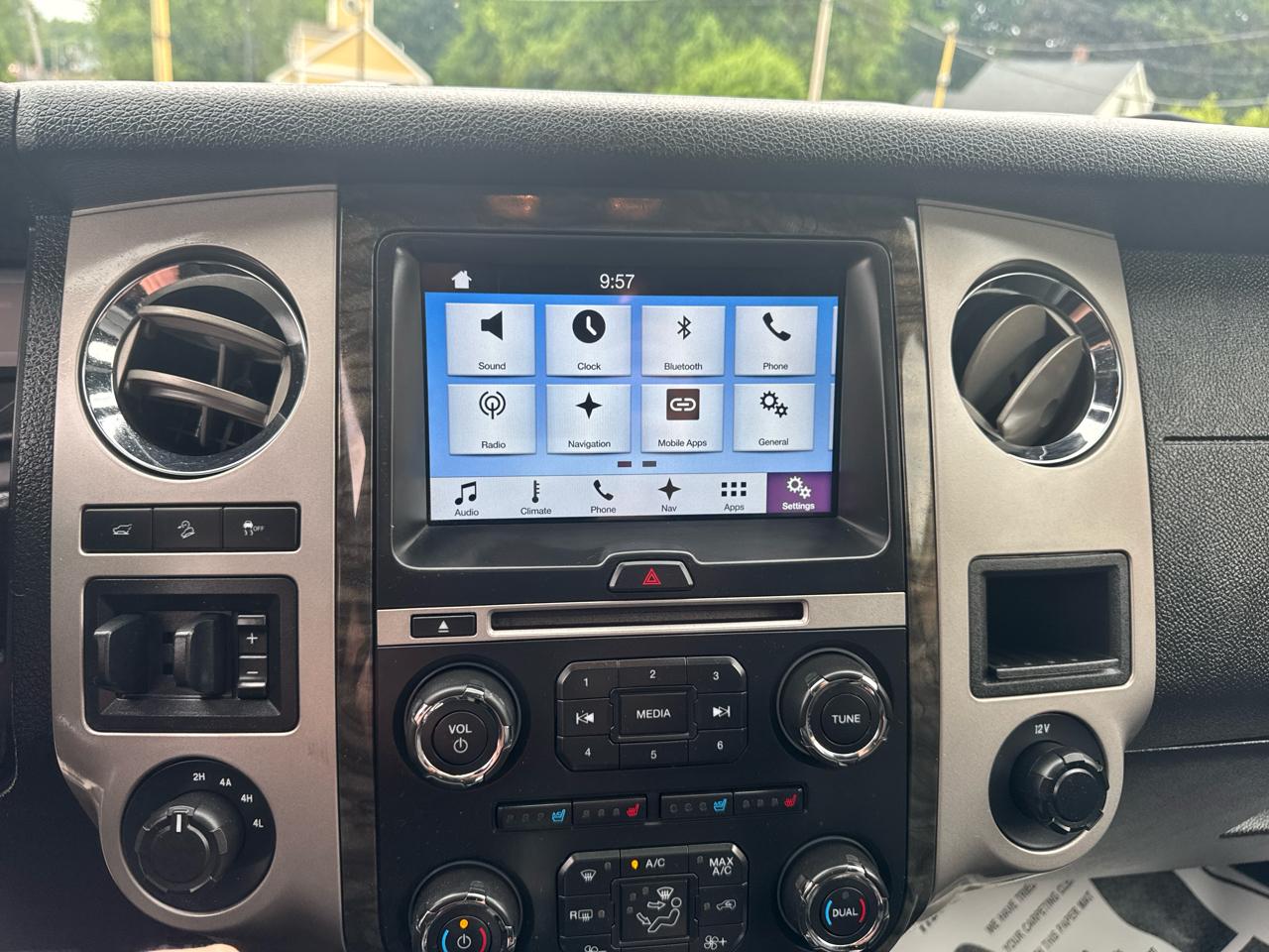 Ford Expedition  2017