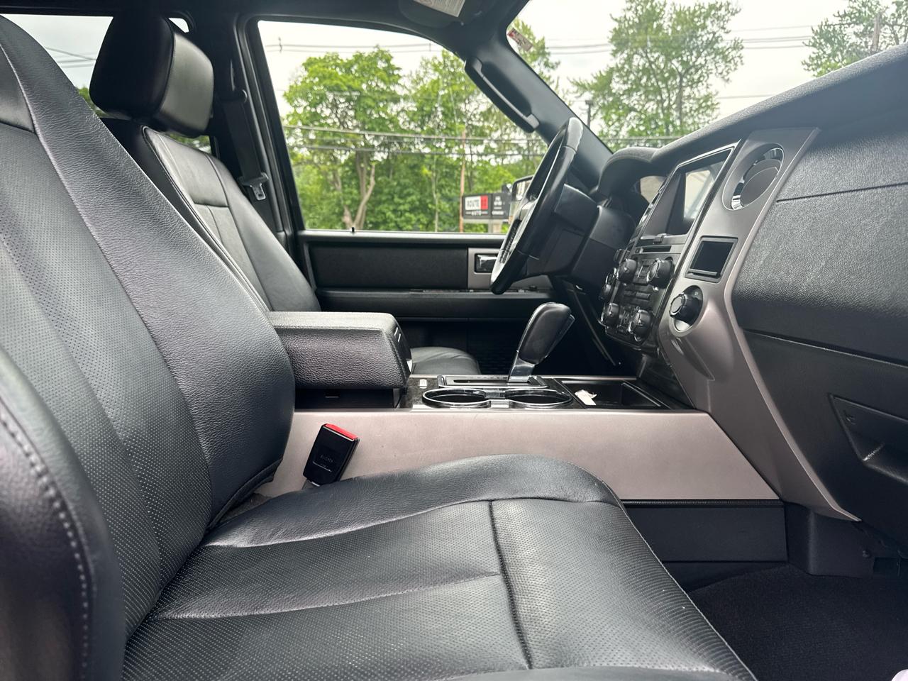 Ford Expedition  2017