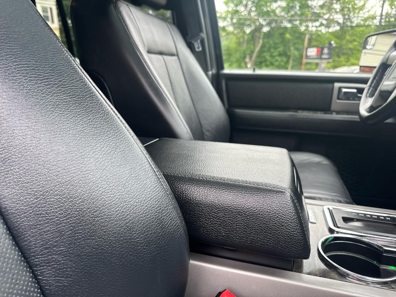 Ford Expedition  2017