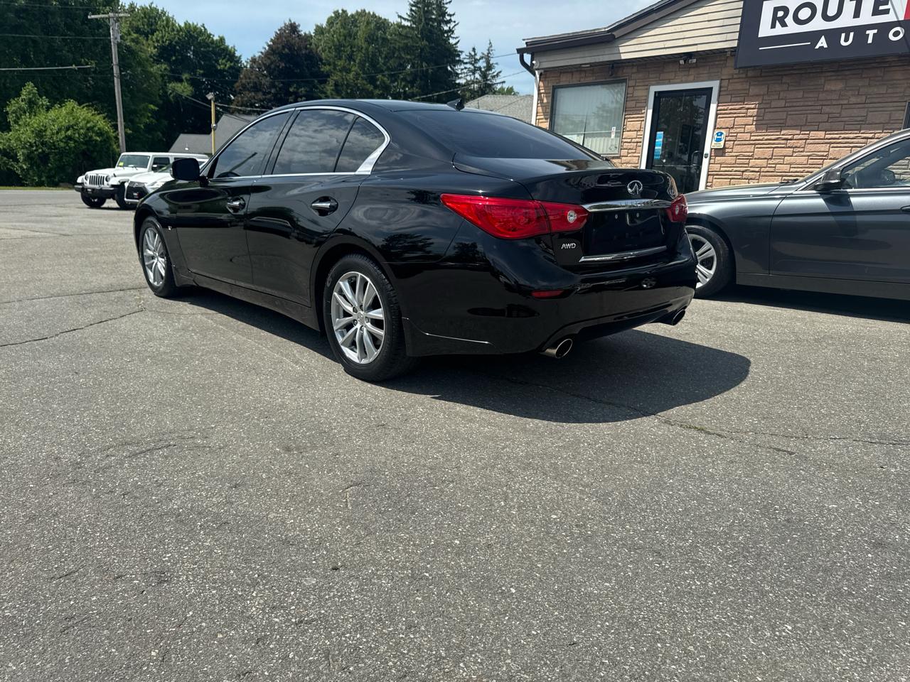 Infiniti Q50  2014