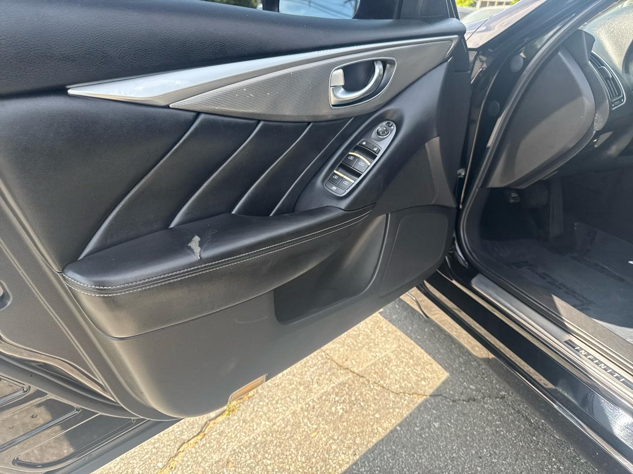 Infiniti Q50  2014